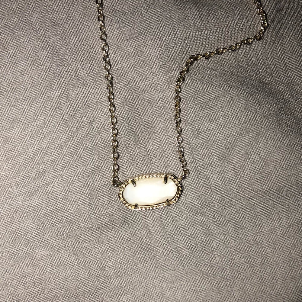 Kendra Scott Elisa Gold Pendant Necklace